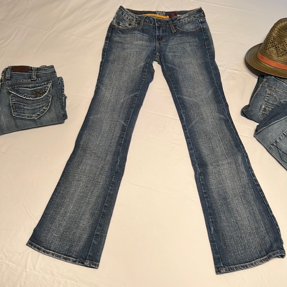 ZANA DI Jeans. Boot-cut Low rise, Size 3